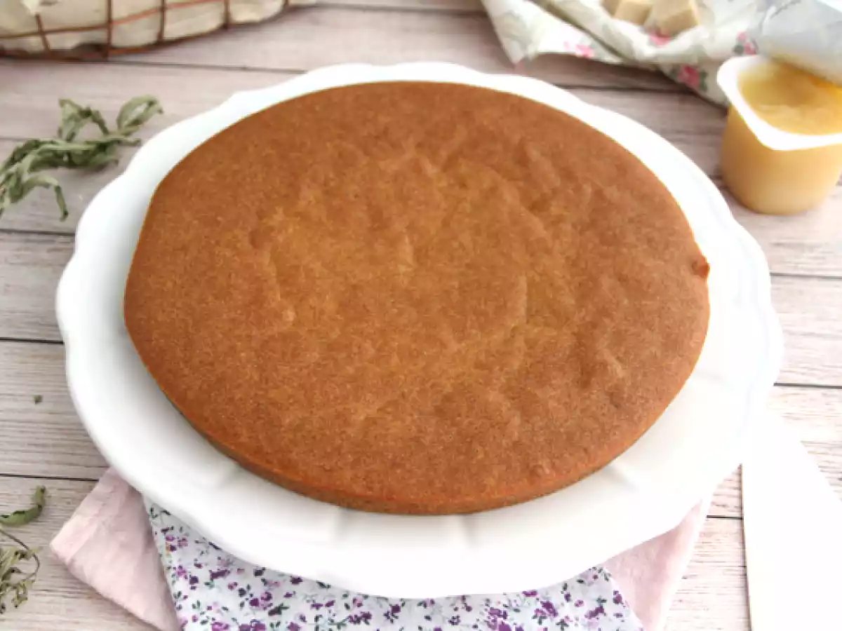 Sojayoghurtkaka med äppelmos (vegansk och glutenfri)
