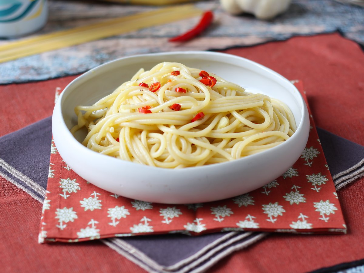 Spaghetti aglio, olio e peperoncino: den italienska traditionens sista minuten-rätt - foto 2