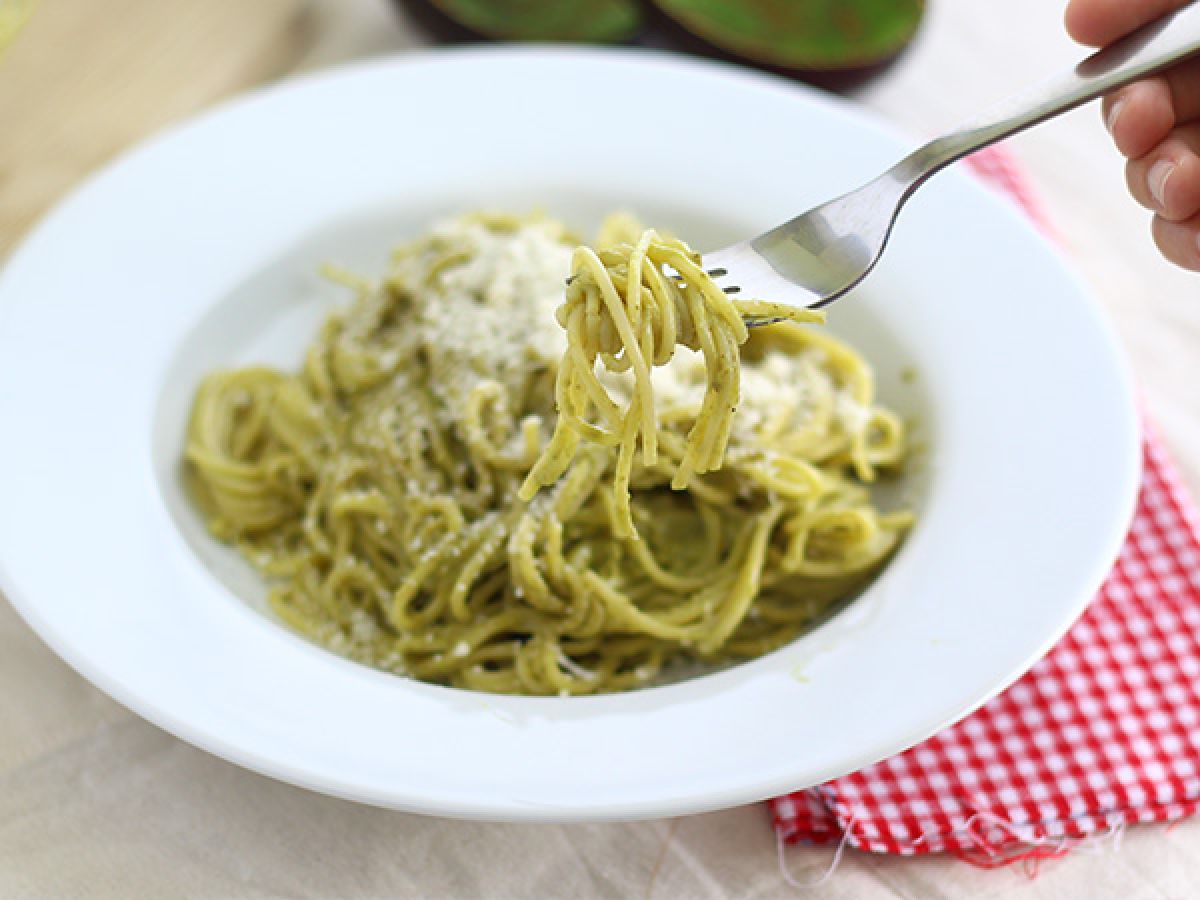Spaghetti carbonara med avokado - foto 3