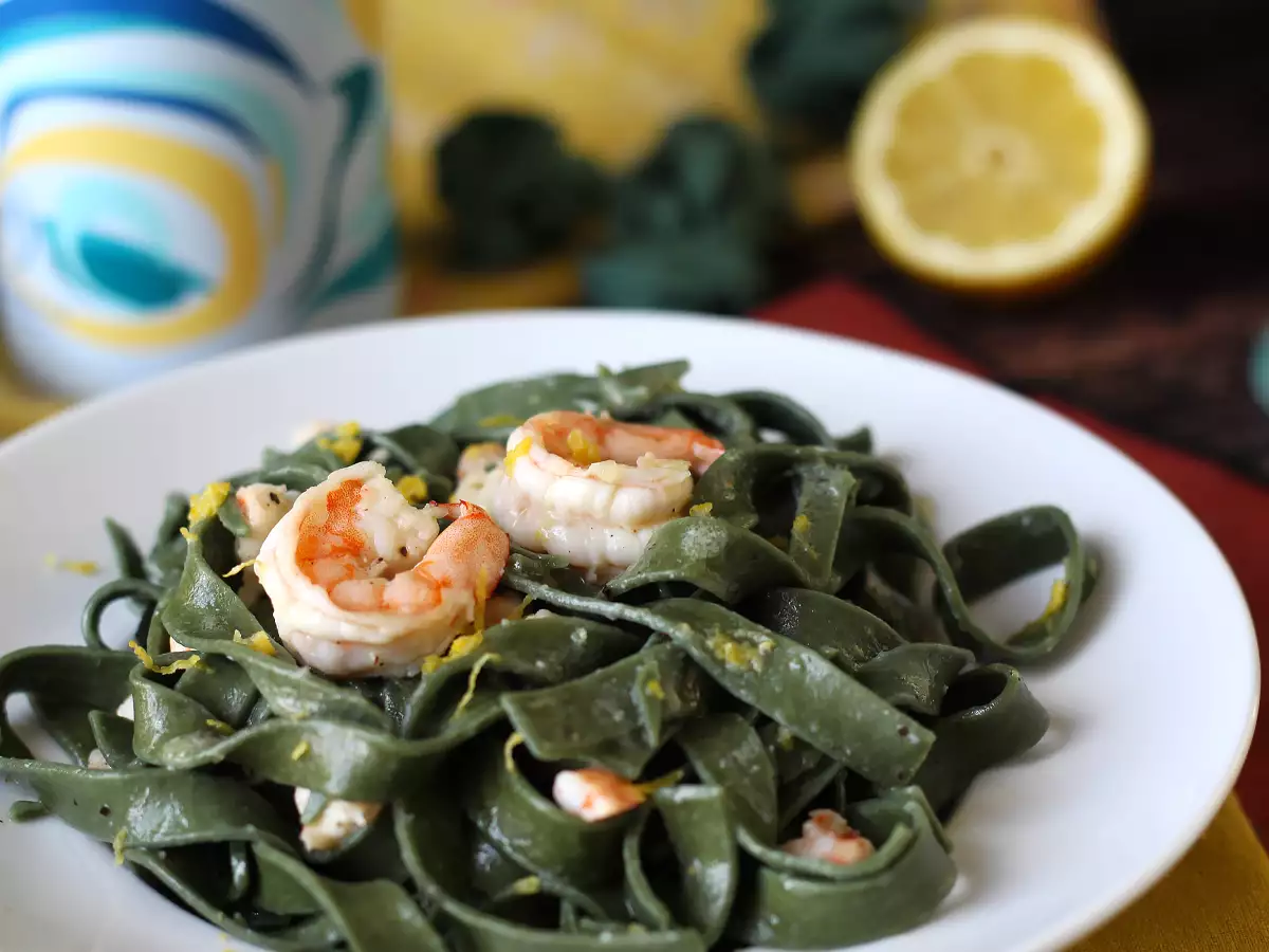 Spirulina-pasta med räkor och citron: en näringsrik förrätt med unik smak - foto 3