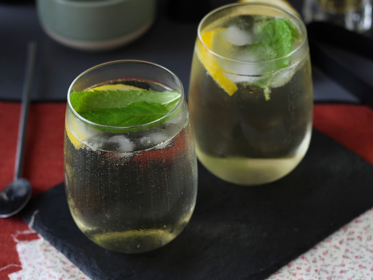 Spritz St-Germain med fläderblomslikör, den ultrafräscha cocktailen för sommaren - foto 5