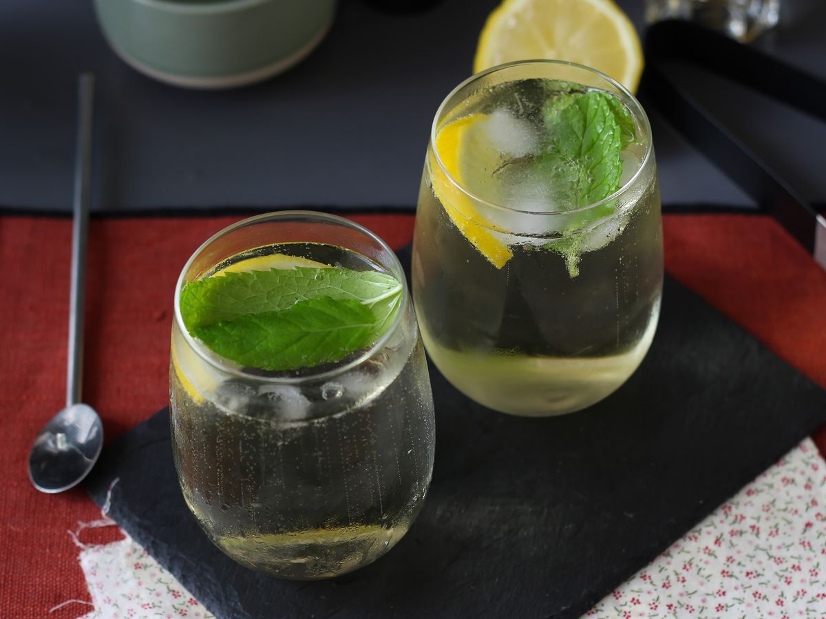 Spritz St-Germain med fläderblomslikör, den ultrafräscha cocktailen för sommaren - foto 7