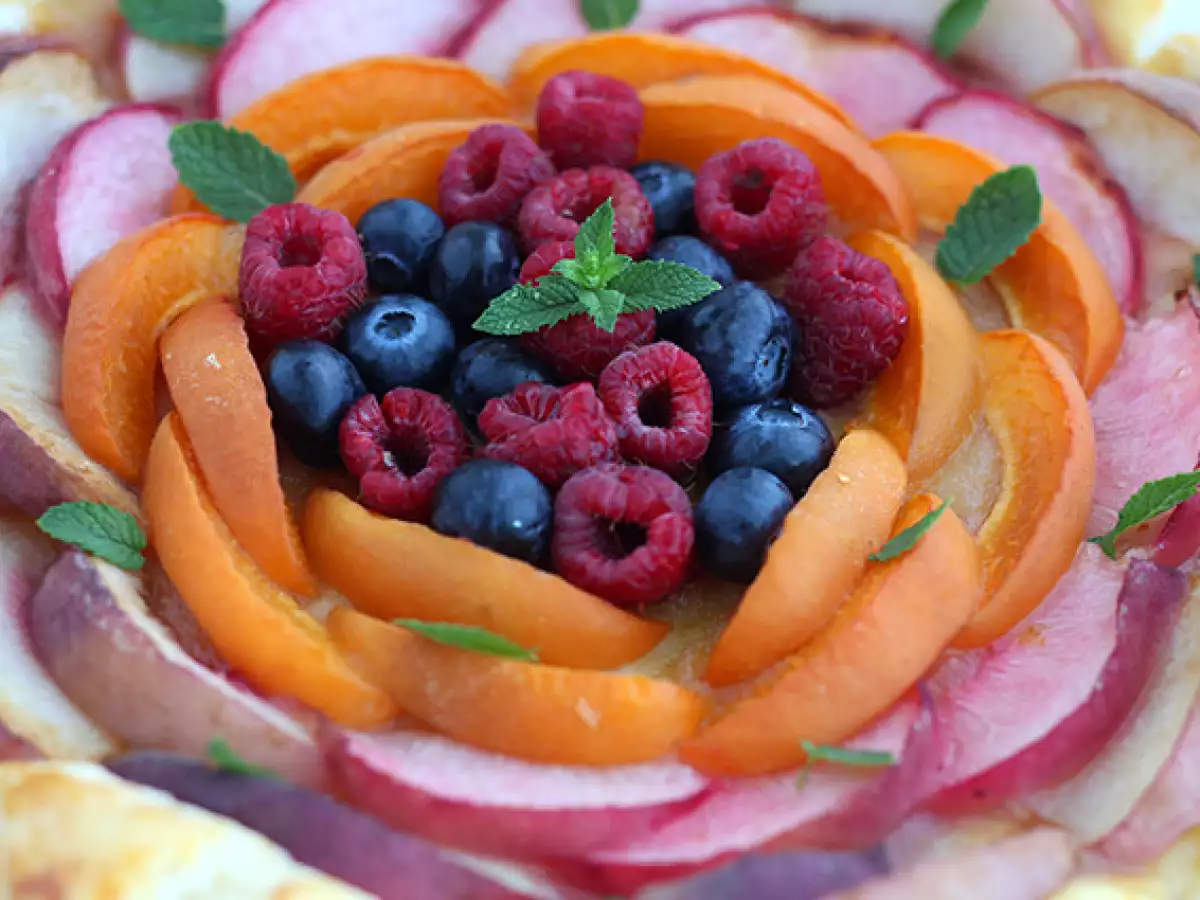 Stjärntårta med frukt - foto 2