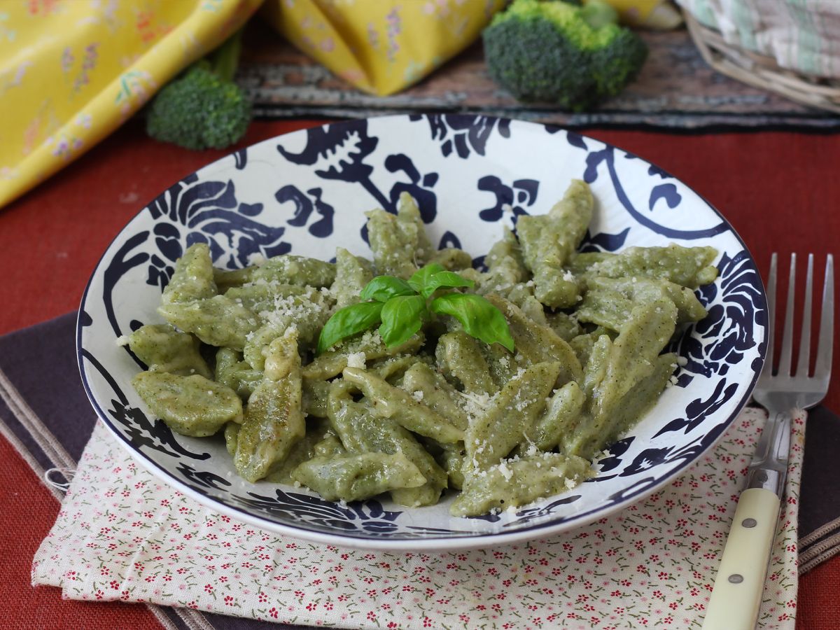 Superenkla broccolipasta som får barnen att älska grönsaker