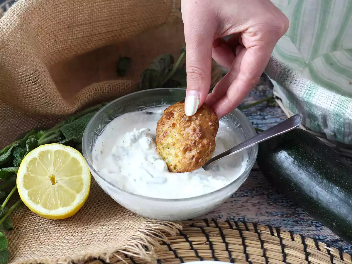 Superfräsch yoghurt-, feta-, citron- och myntasås! - foto 4