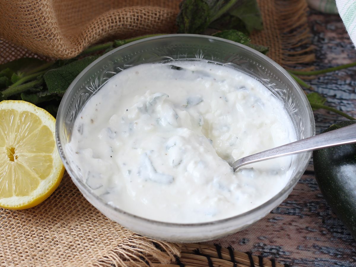 Superfräsch yoghurt-, feta-, citron- och myntasås! - foto 5
