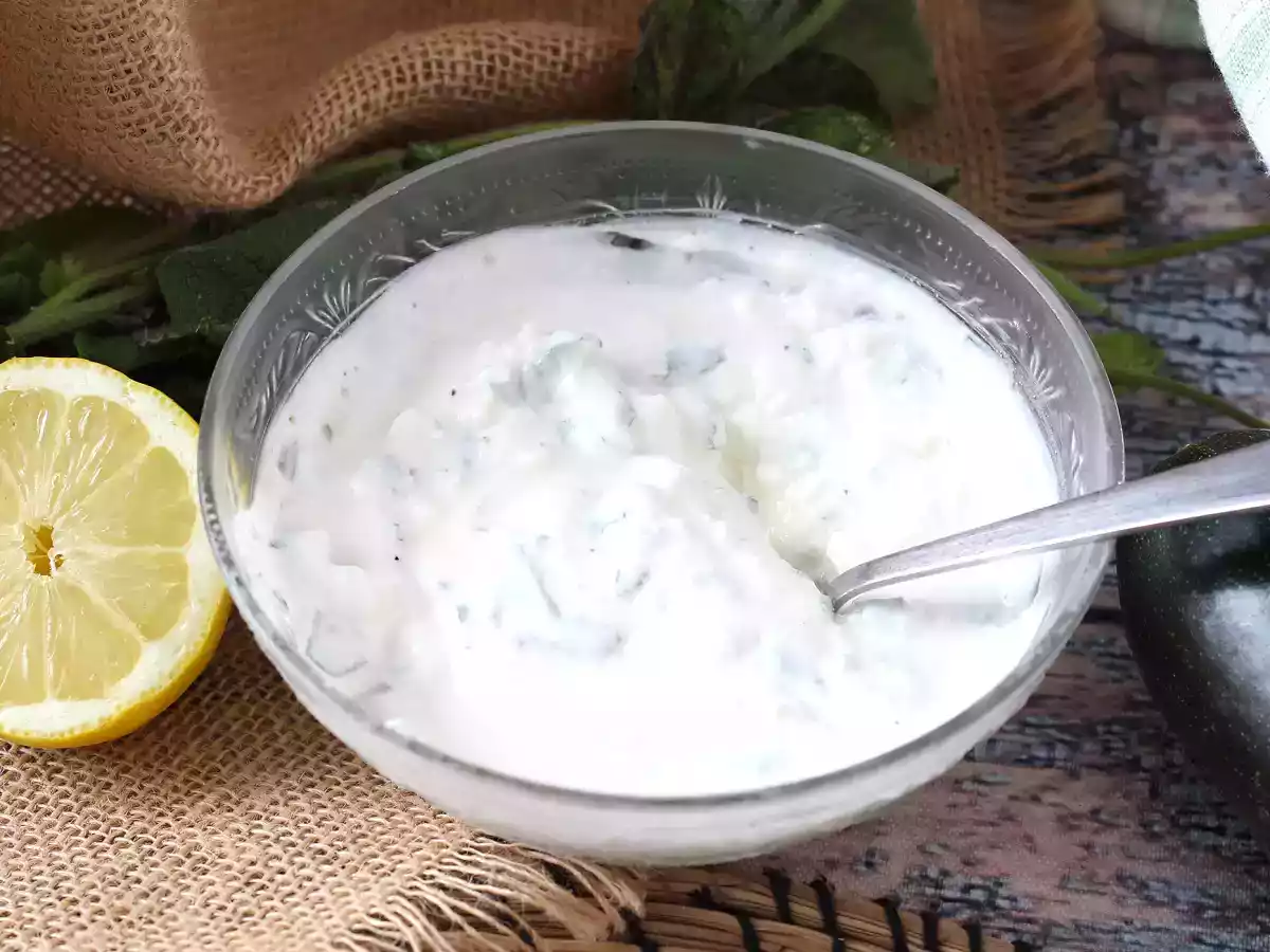 Superfräsch yoghurt-, feta-, citron- och myntasås! - foto 5