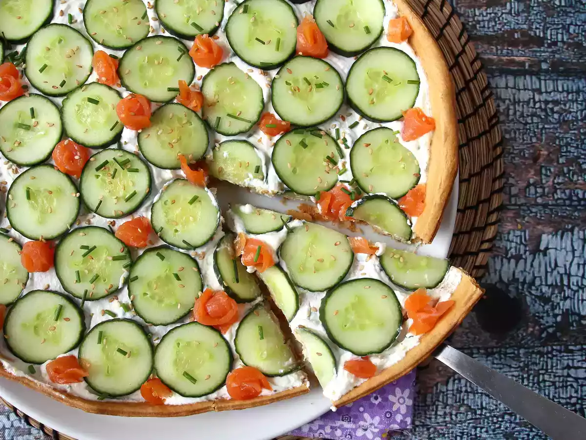 Superuppfriskande sommartårta: ricotta, gurka och rökt lax - foto 6