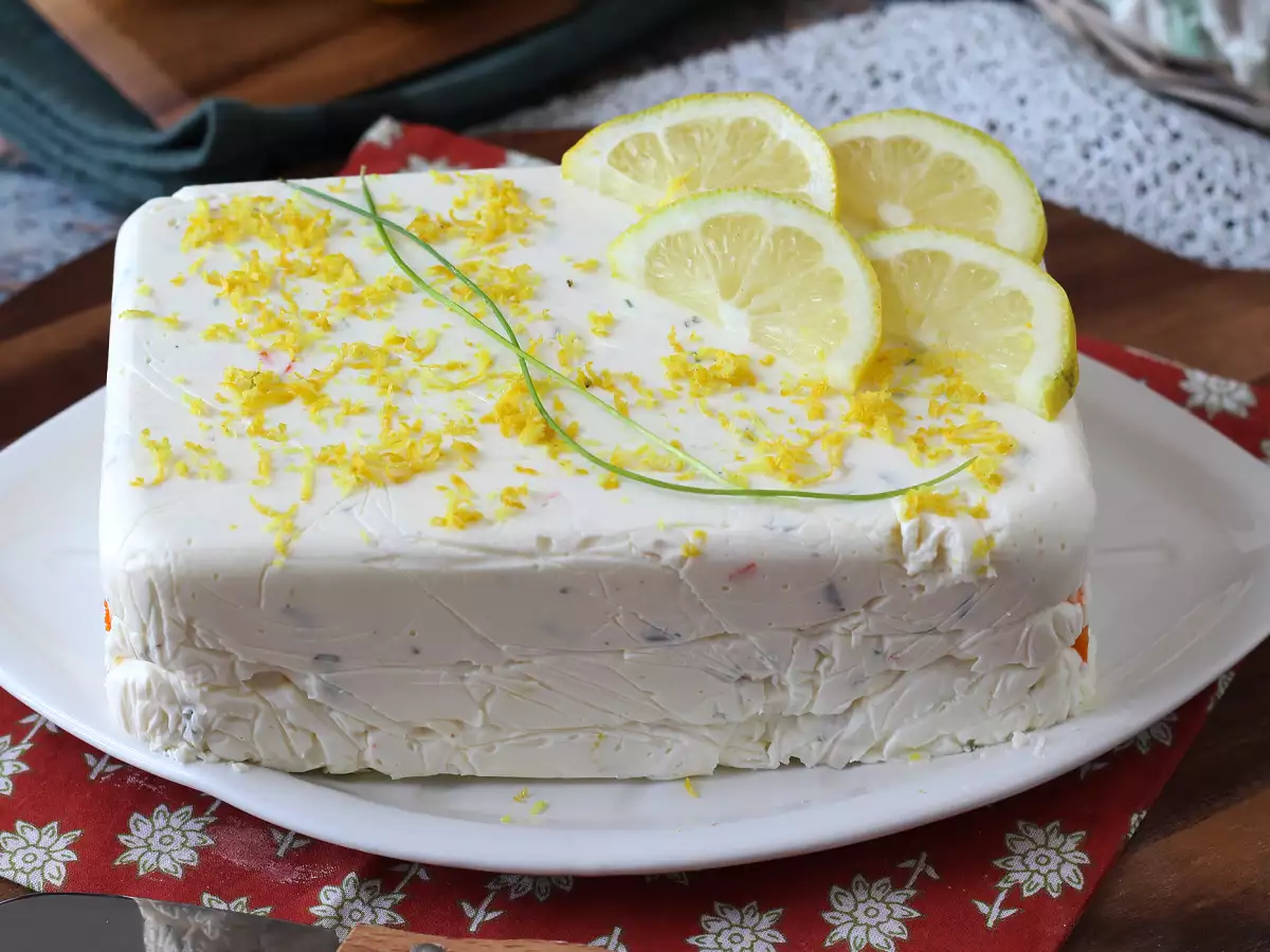 Surimi-terrin utan tillagning: en enkel kall förrätt som passar perfekt till sommaren - foto 4