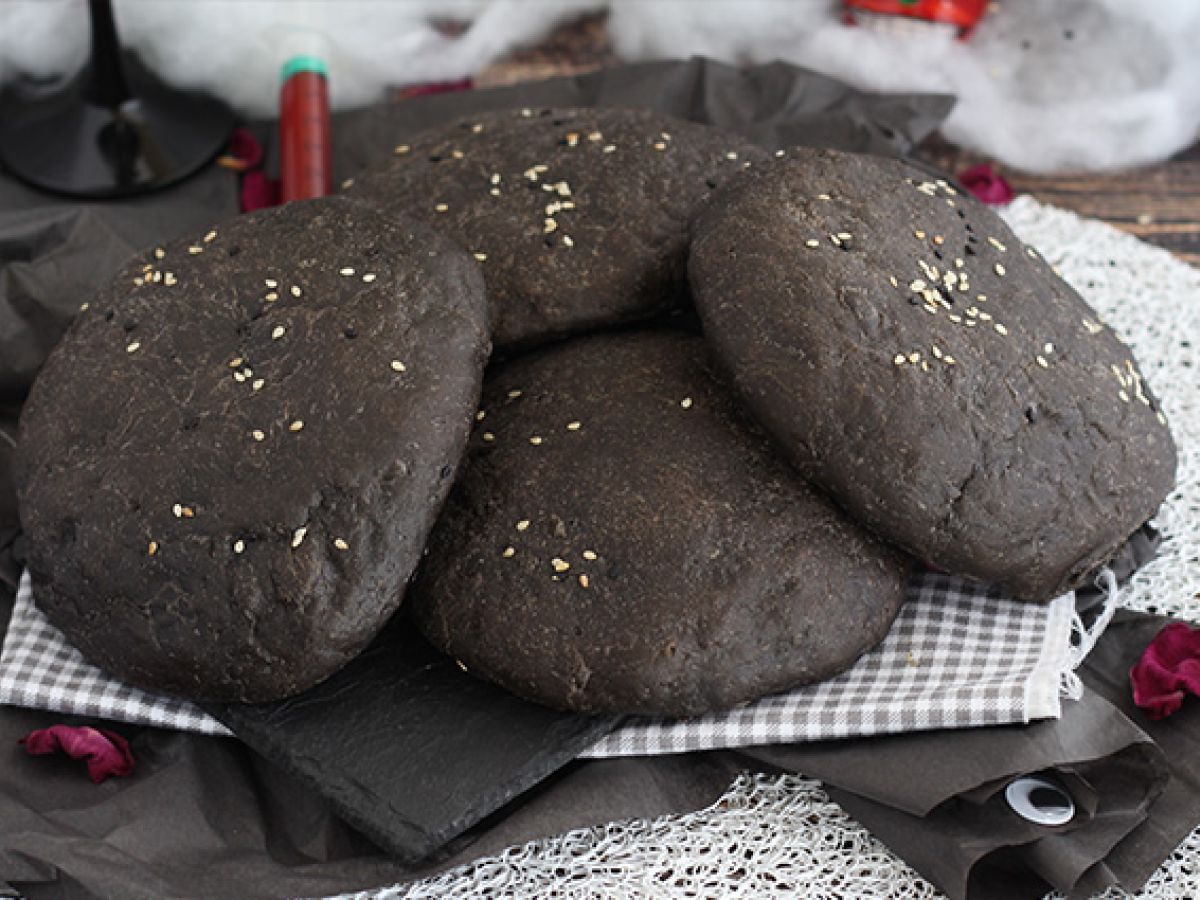 Svarta bullar med bläckfiskbläck