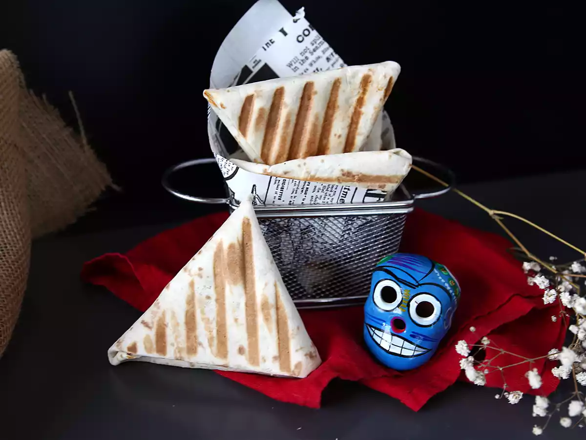 Tacos med samoussas med köttfärs