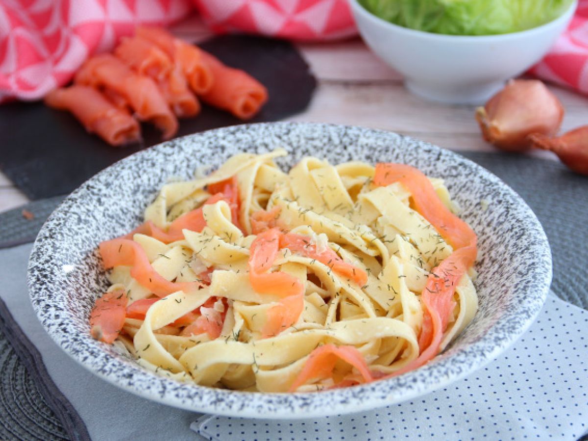 Tagliatelle med rökt lax och dill - foto 2