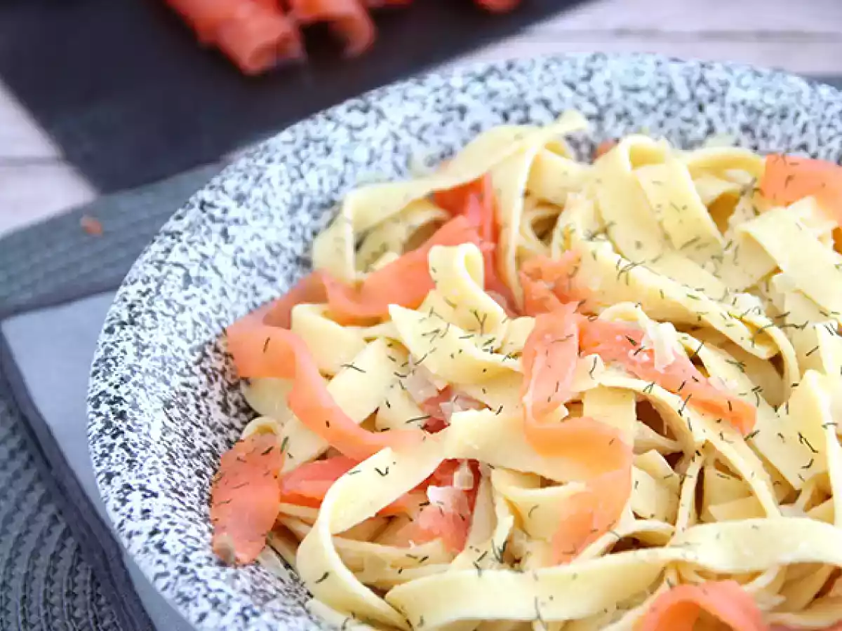 Tagliatelle med rökt lax och dill - foto 3