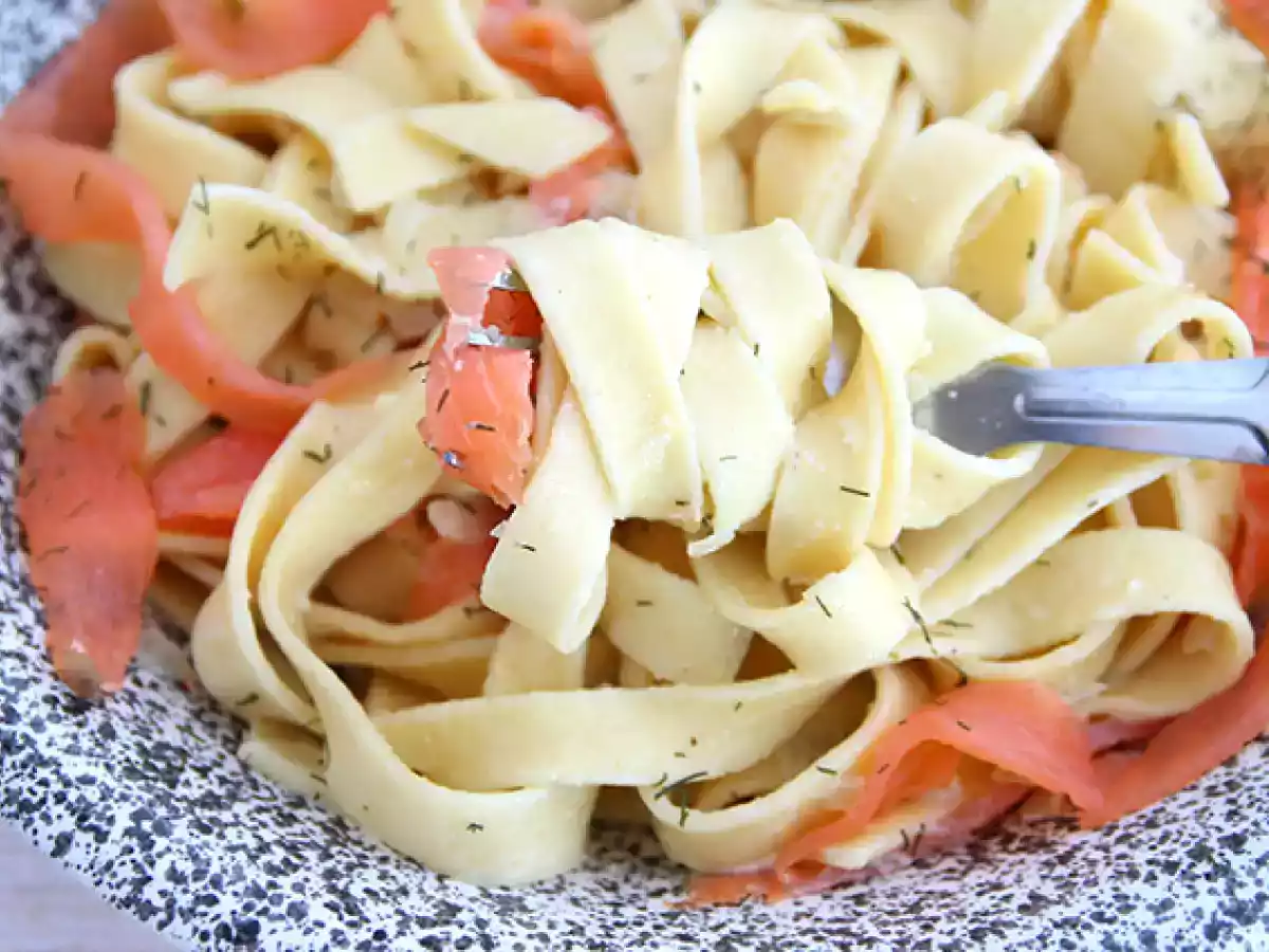 Tagliatelle med rökt lax och dill - foto 4