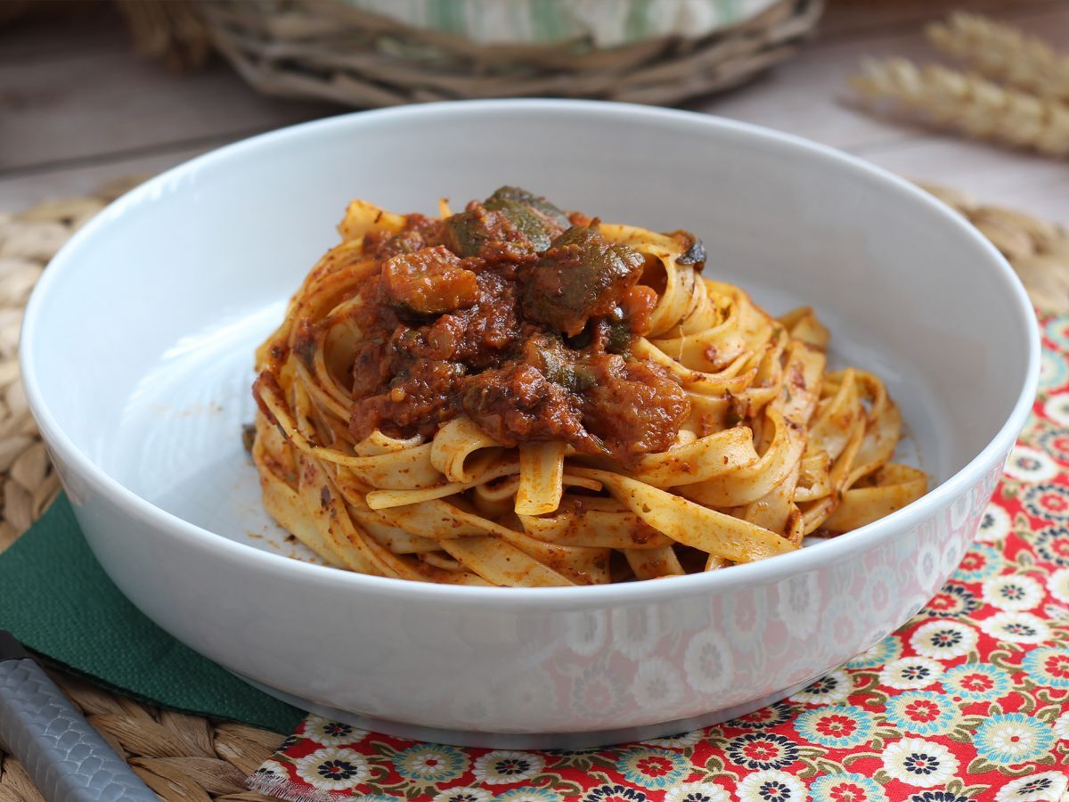 Tagliatelle med zucchiniragu, en vegetarisk huvudrätt som alla älskar! - foto 2