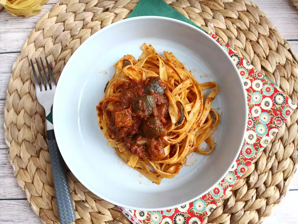 Tagliatelle med zucchiniragu – en vegetarisk pastarätt som alla älskar! - foto 3