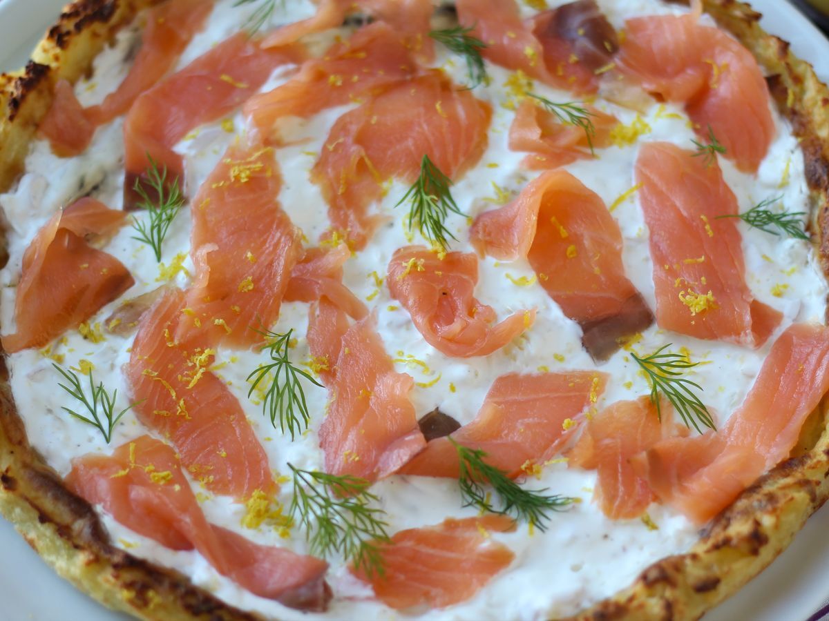 Tart med rökt lax och potatisbotten - foto 4