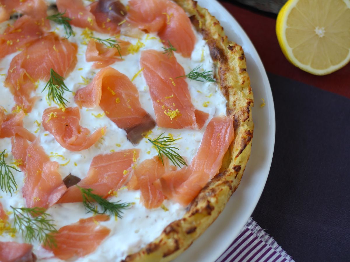 Tart med rökt lax och potatisbotten - foto 6