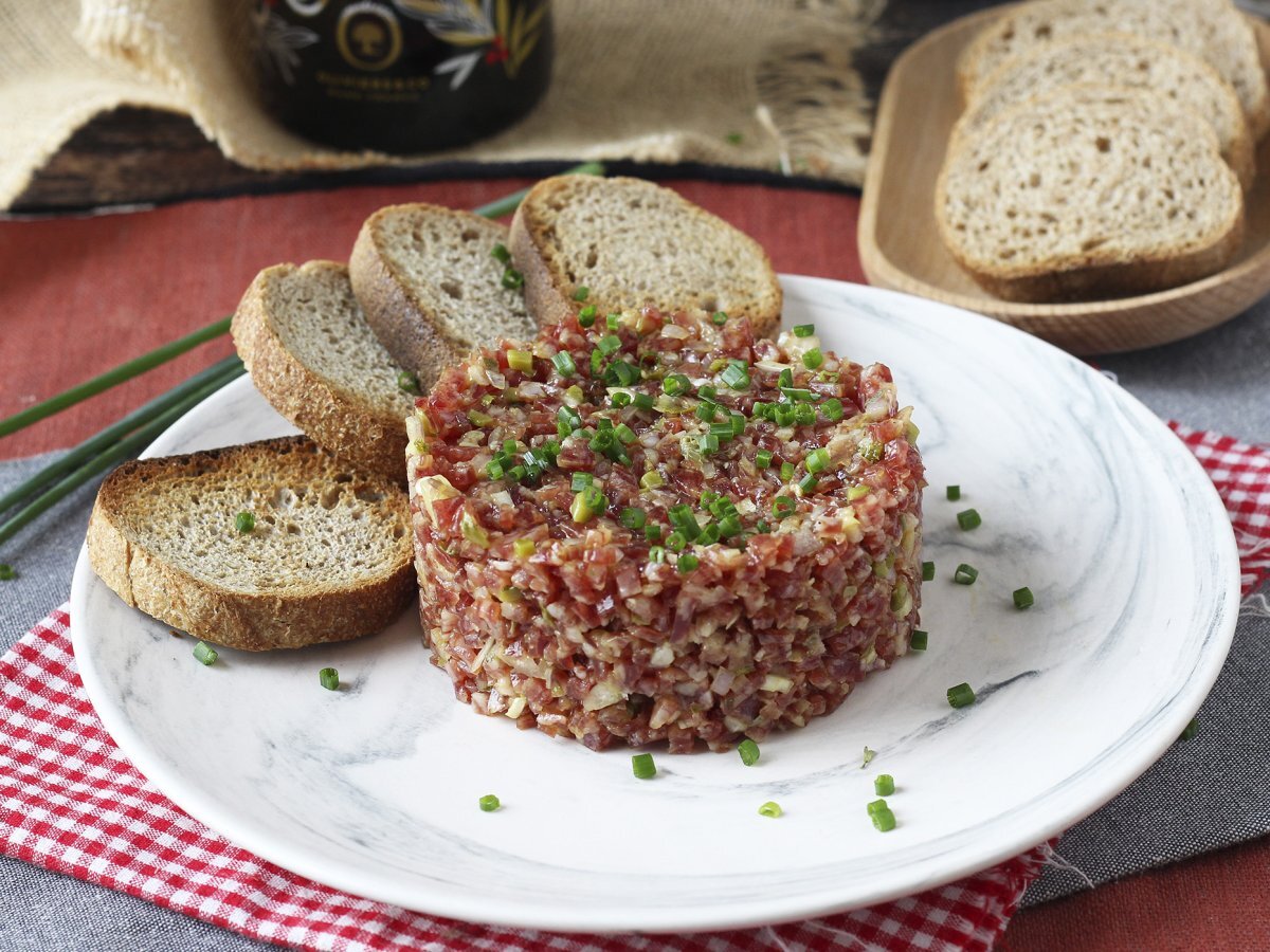 Tartar de fuet: en expressversion av den klassiska bifftartaren - foto 3