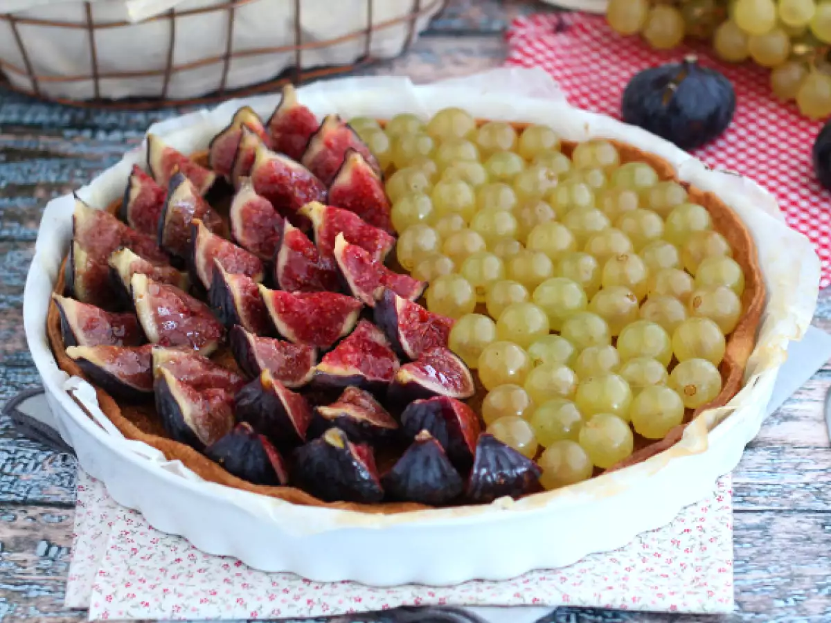 Tarte med både fikon och vindruvor - foto 3