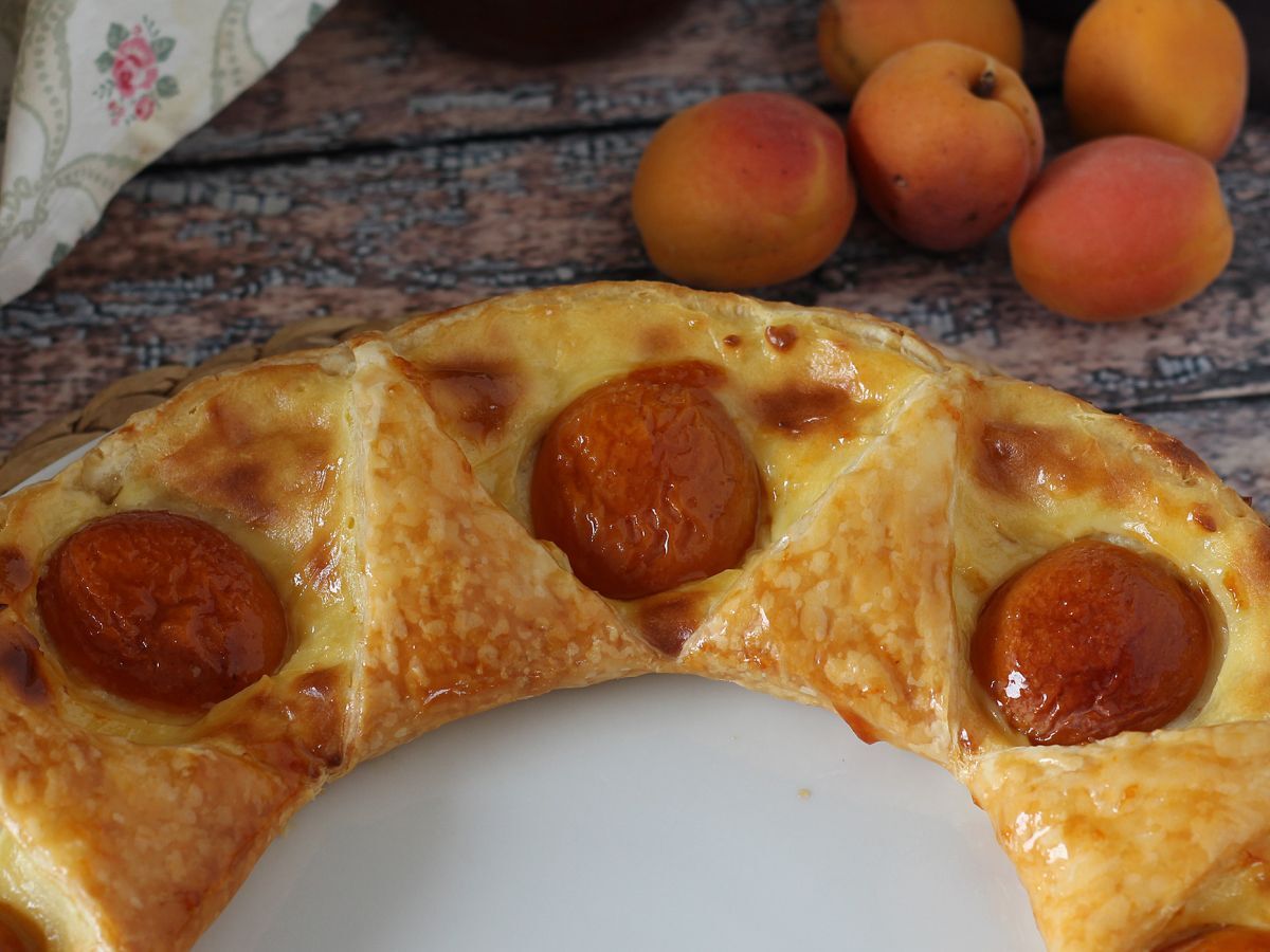 Tarte oranaise - Smördeg, vaniljsås och aprikoser - foto 3