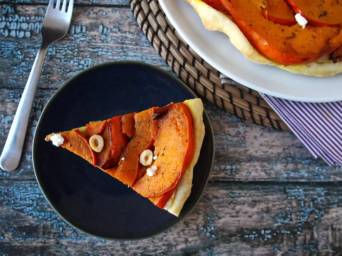 Tatinpaj med hokkaidopumpa, getost och honung - foto 8