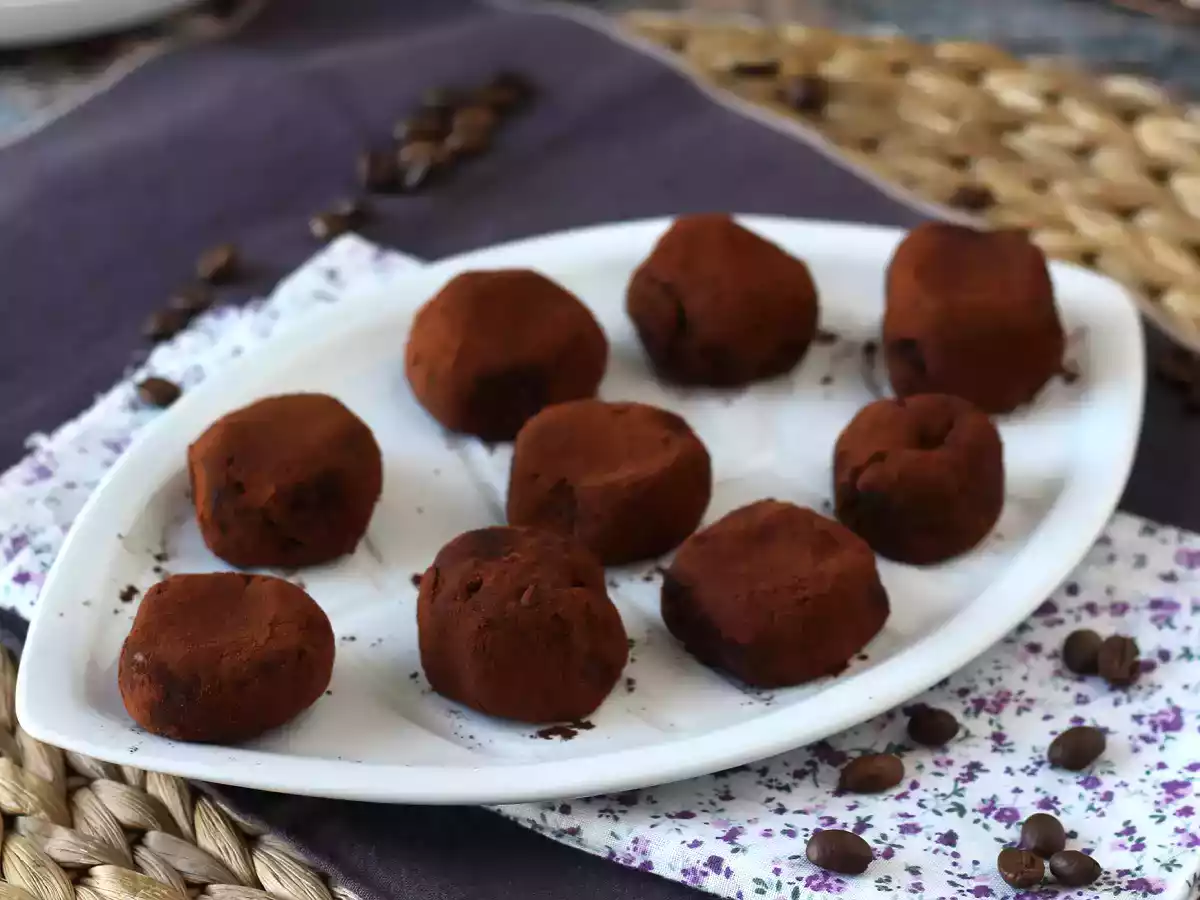 Tiramisu-liknande rochers, den perfekta italienska desserten i miniportioner som passar till ditt kaffe! - foto 3