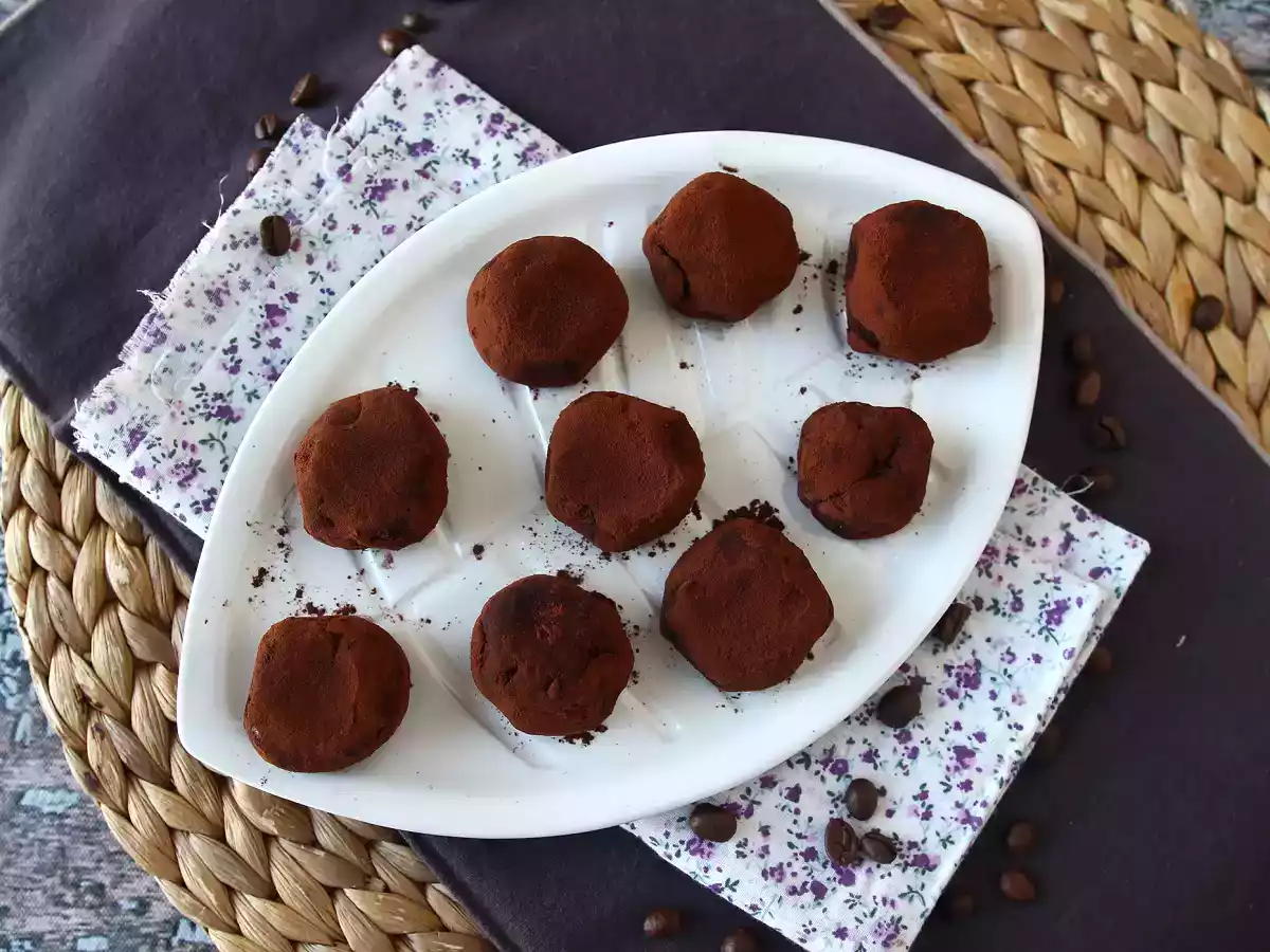 Tiramisu-liknande rochers, den perfekta italienska desserten i miniportioner som passar till ditt kaffe! - foto 5