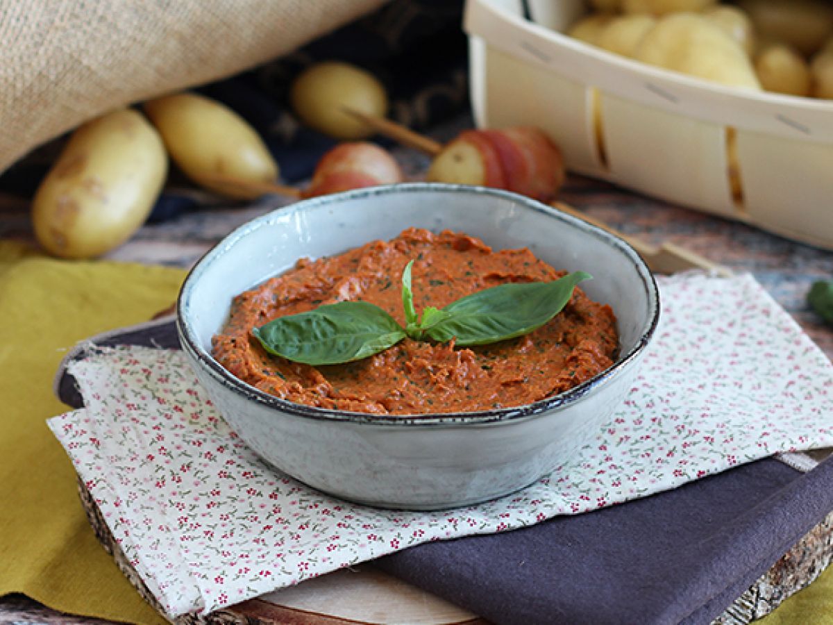 Tomatkonfiterad och basilika pålägg - foto 3