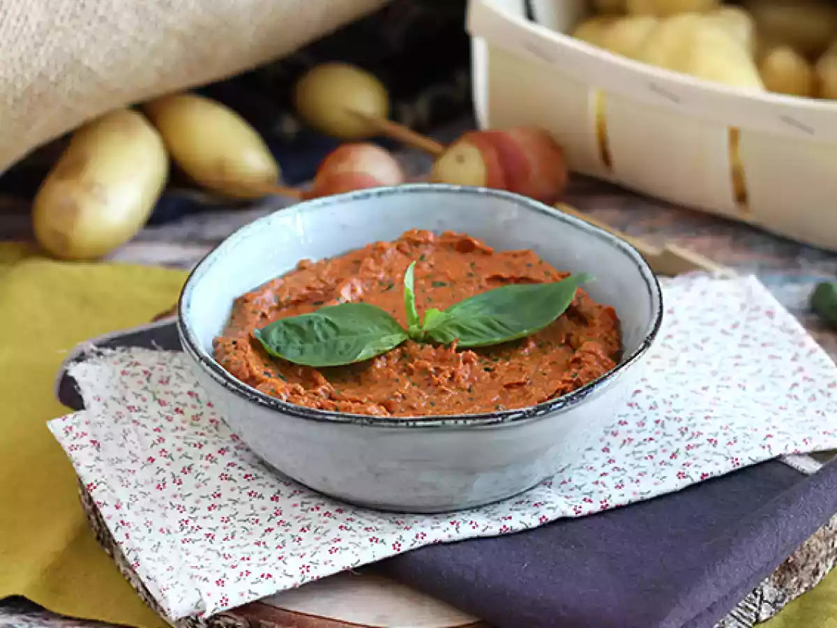 Tomatkonfiterad och basilika pålägg - foto 3