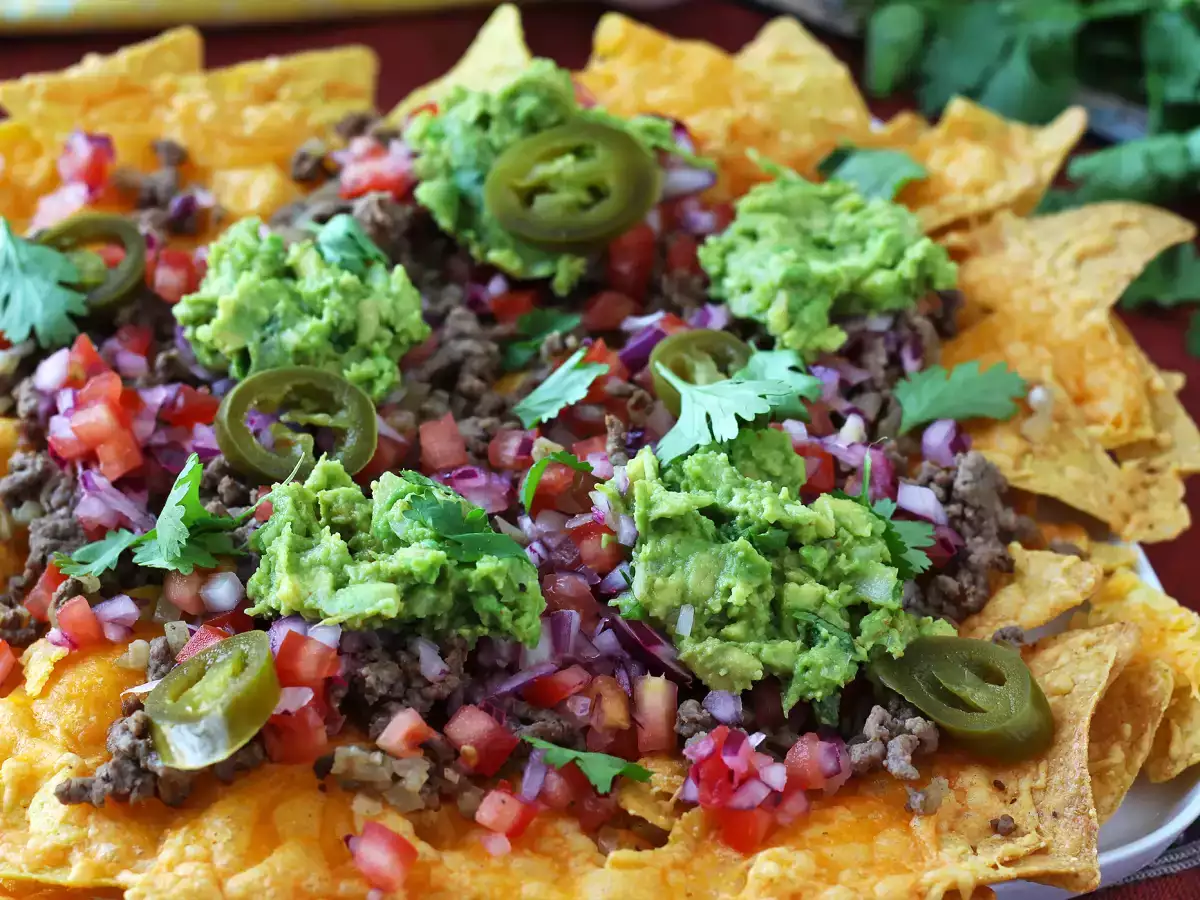 Toppade nachos perfekta för en aperitifmiddag! - foto 2