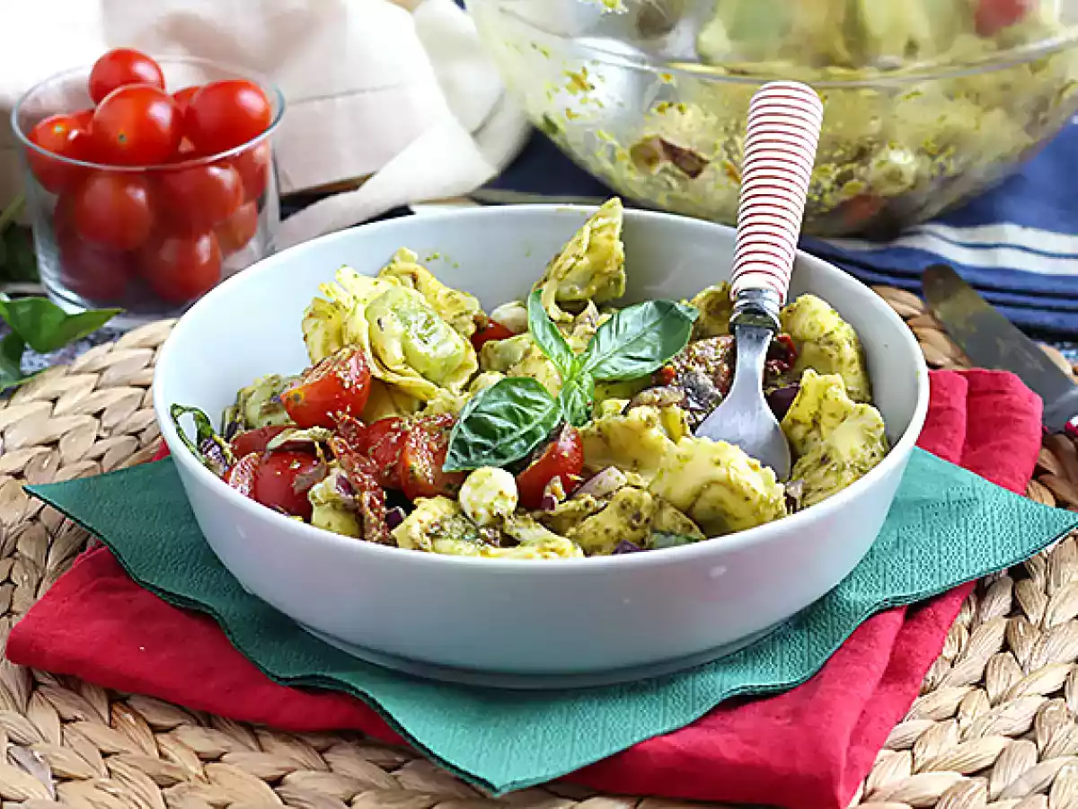 Tortellinisallad med pesto - foto 3