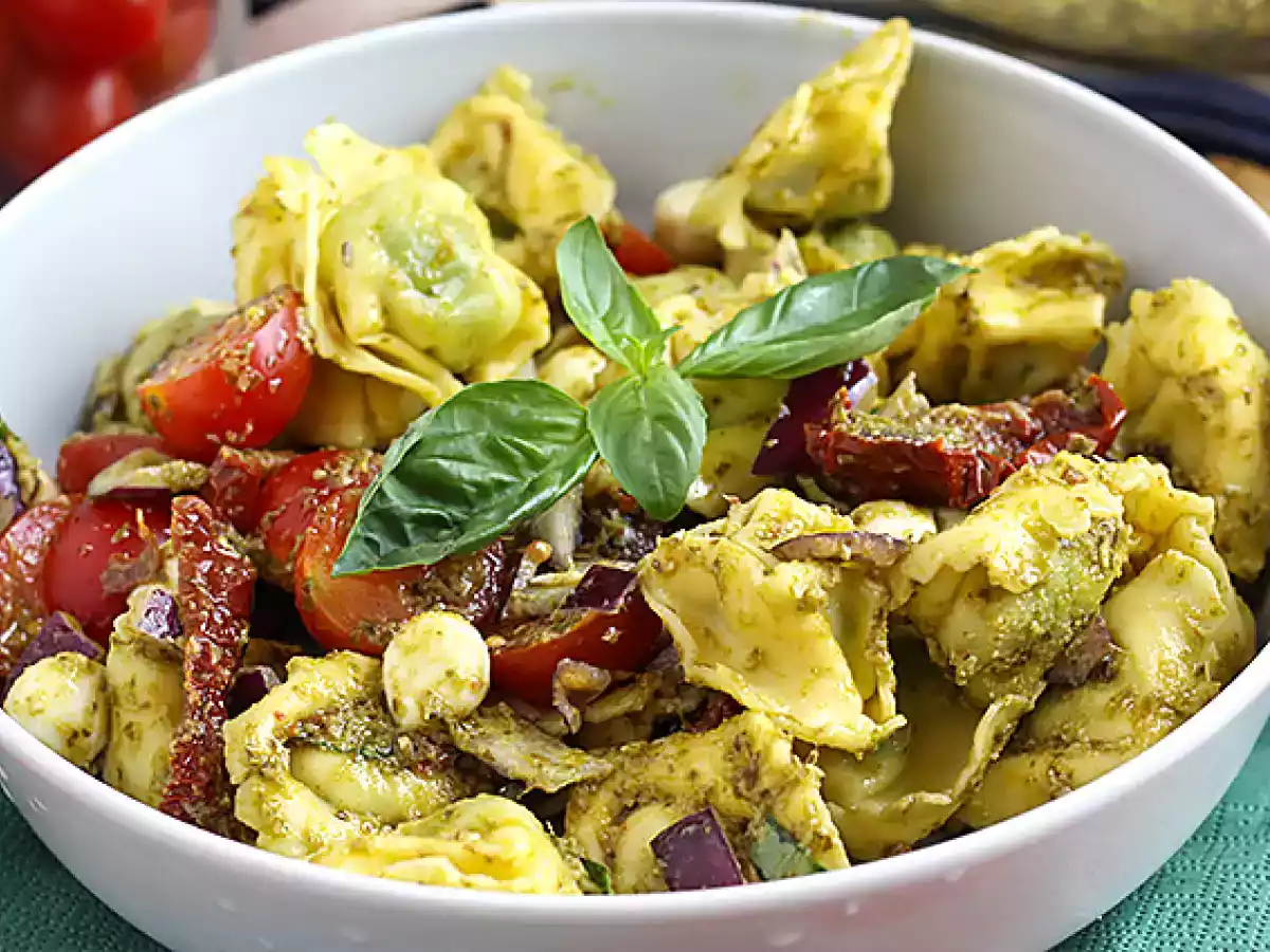 Tortellinisallad med pesto - foto 5
