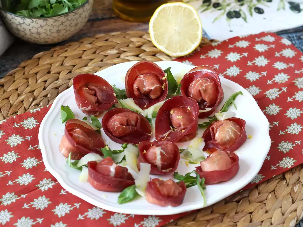 Tortelloni di bresaola fylld med rucola och ricottaost: välsmakande och klar på 10 minuter! - foto 6
