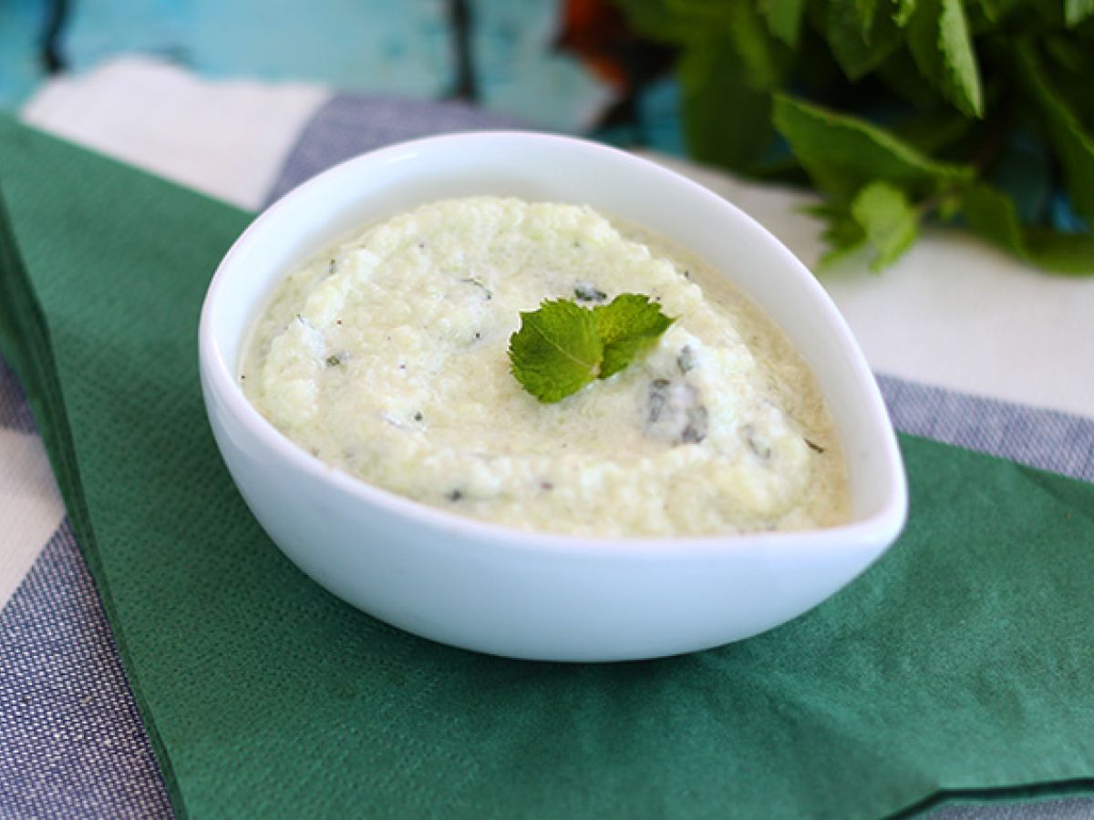 Tzatziki, den grekiska gurk- och yoghurtsåsen - foto 2