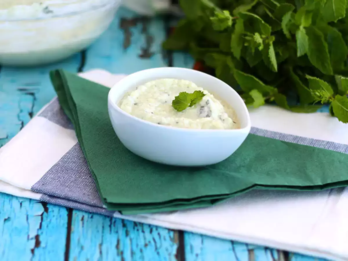Tzatziki – grekisk gurksås med yoghurt