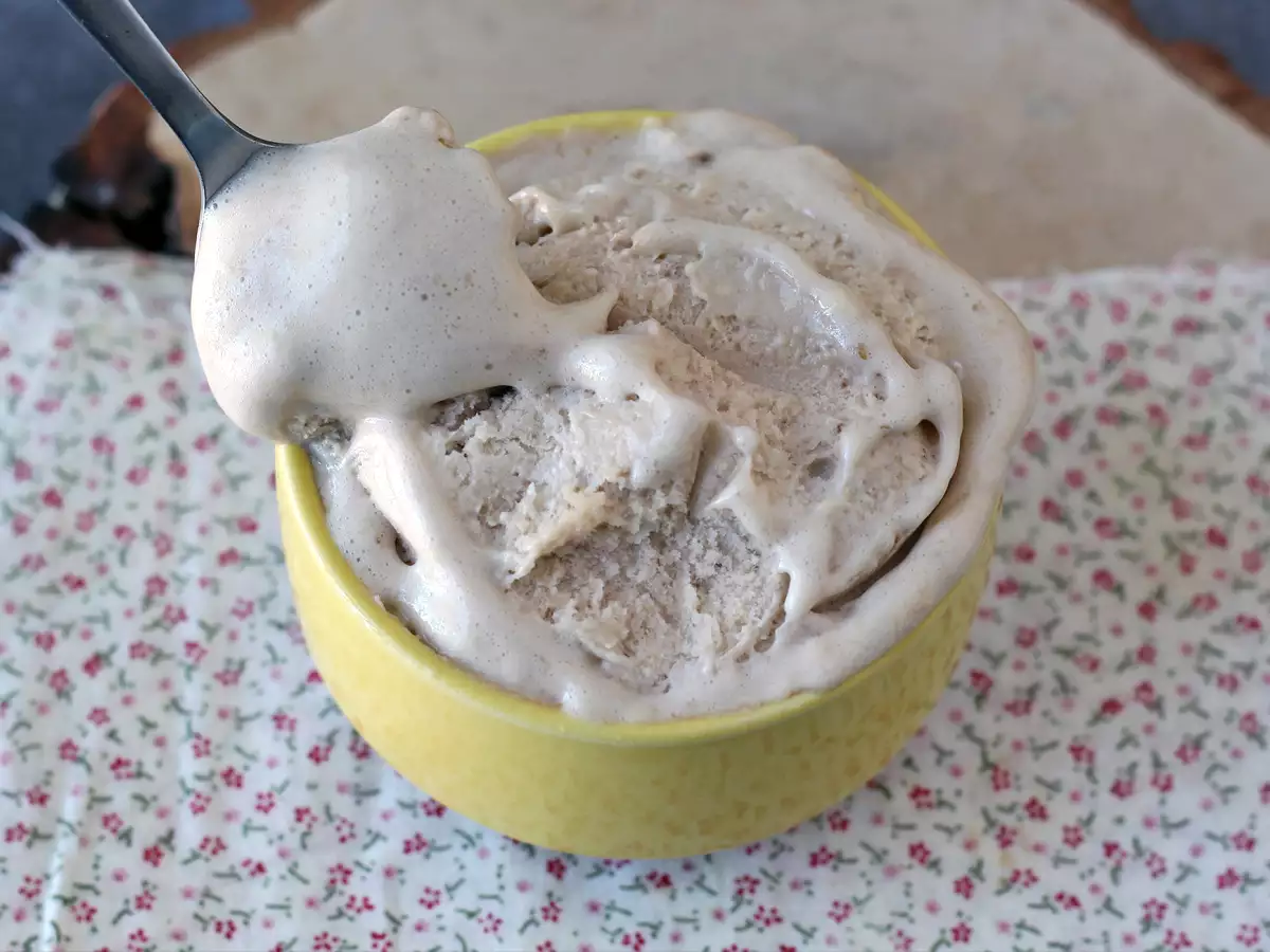 Vaniljglass med vassleprotein – snabb, proteinrik och med bara 3 ingredienser! - foto 5
