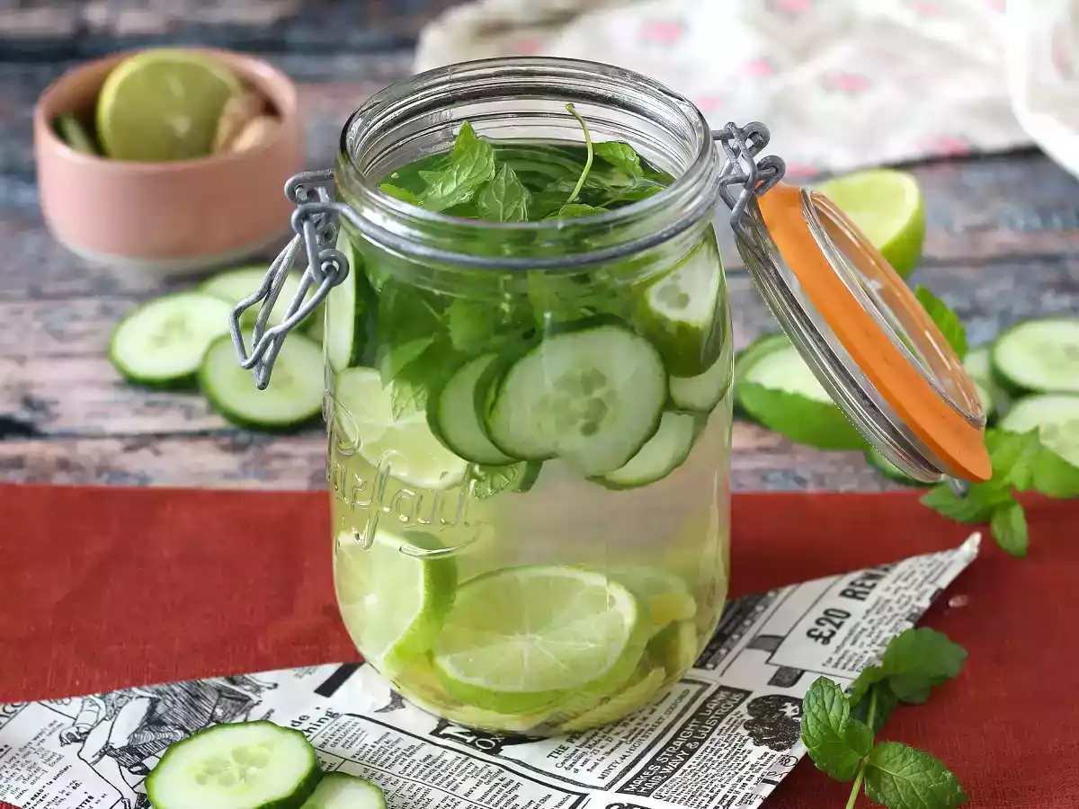 Vatten med smak av gurka, lime, mynta och ingefära - foto 3