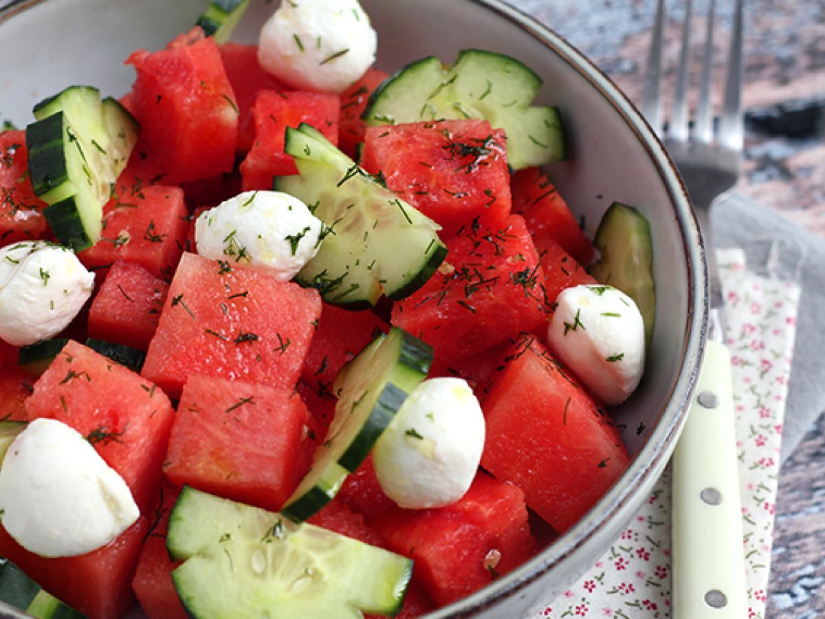 Vattenmelon- och gurksallad