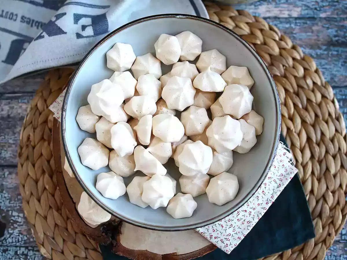 Veganska maränger med aquafaba - foto 2