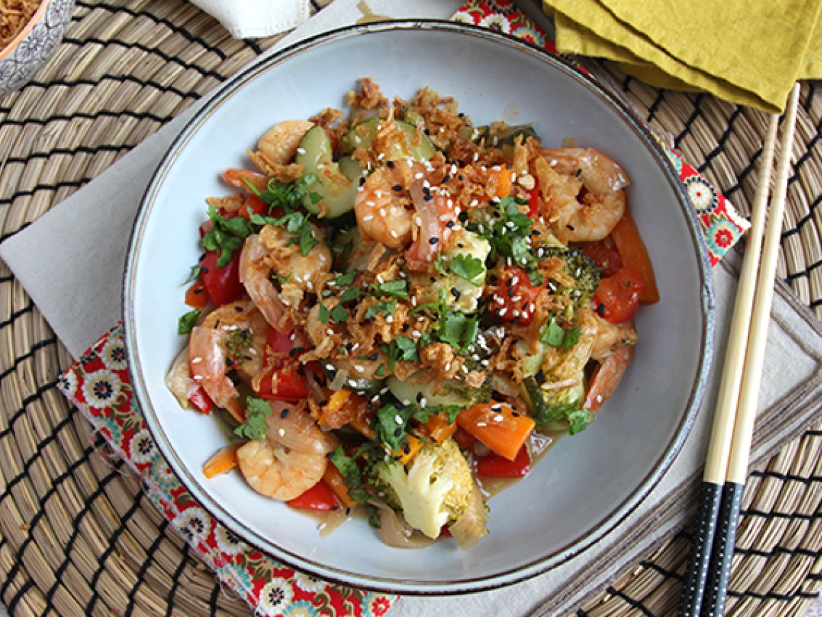 Vegetabilisk wok med räkor - foto 2