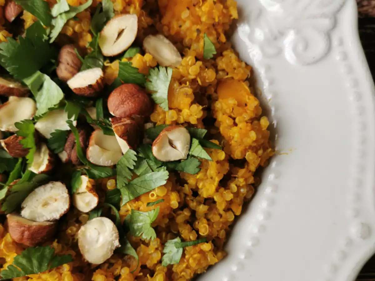 Vegetarisk quinoarisotto med butternutpumpa, hasselnötter och koriander – quinotto - foto 2