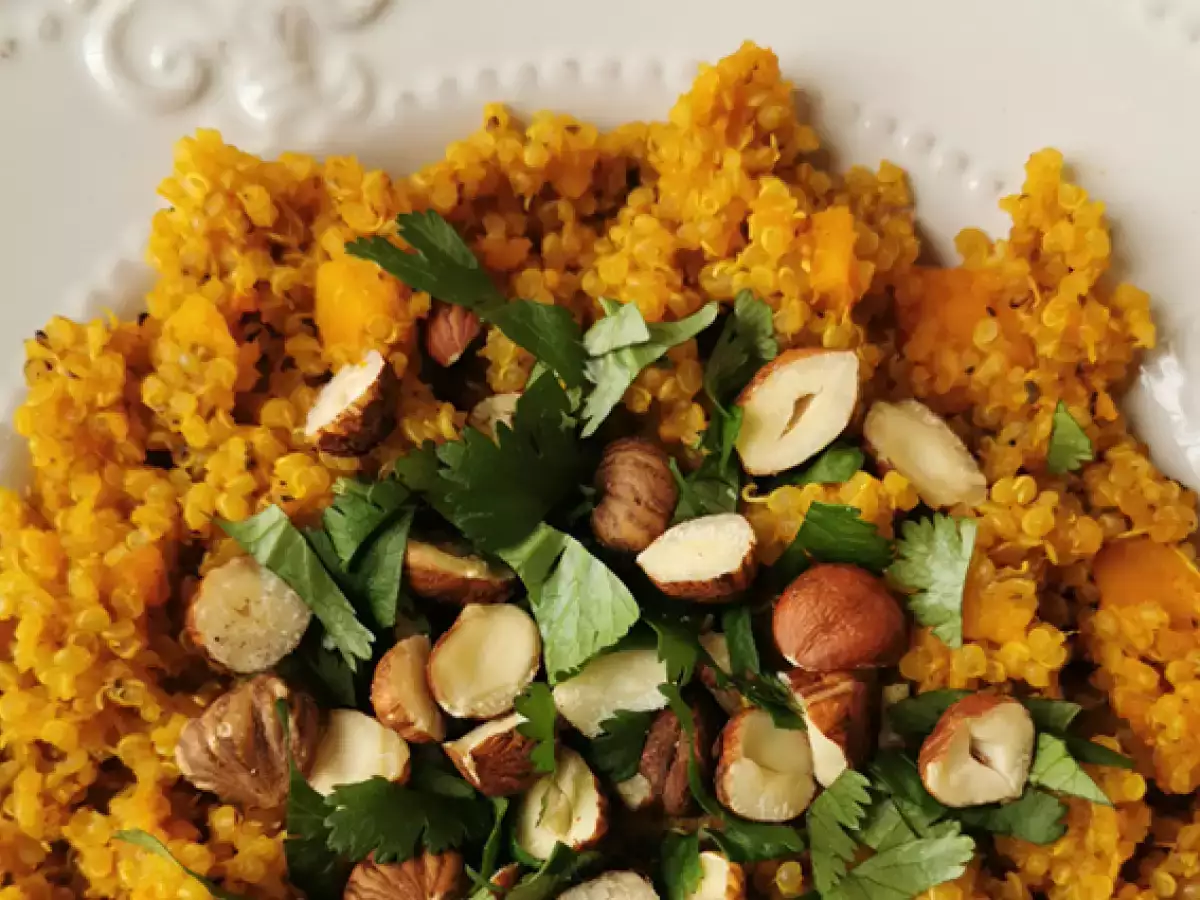 Vegetarisk quinoarisotto med butternutpumpa, hasselnötter och koriander – quinotto - foto 3