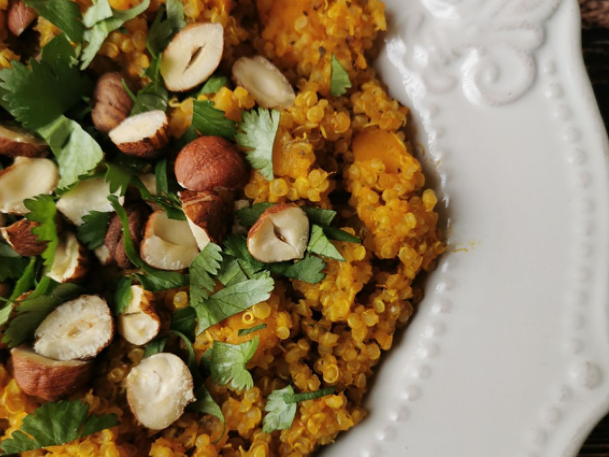 Vegetarisk risotto med quinoa, butternut, hasselnötter och koriander - Quinotto - foto 2