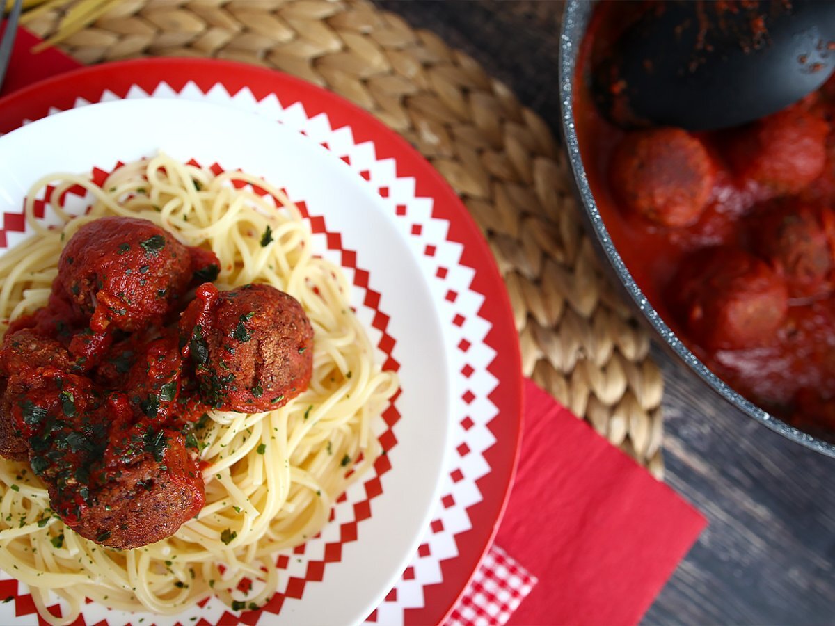 Vegetariska köttbullar av seitan med tomatsås - foto 2