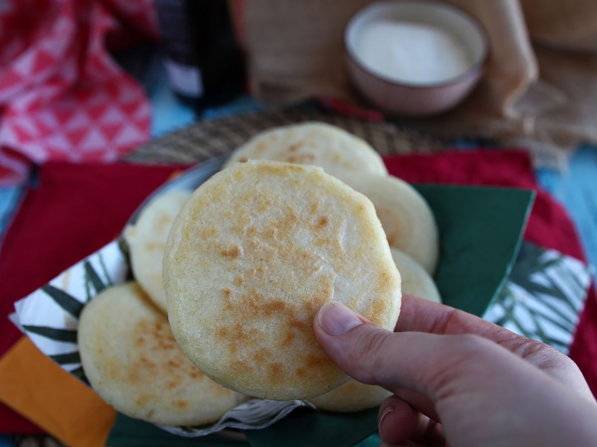 Venezuelanska arepas, glutenfria brödrullar gjorda på bara 3 ingredienser - foto 2