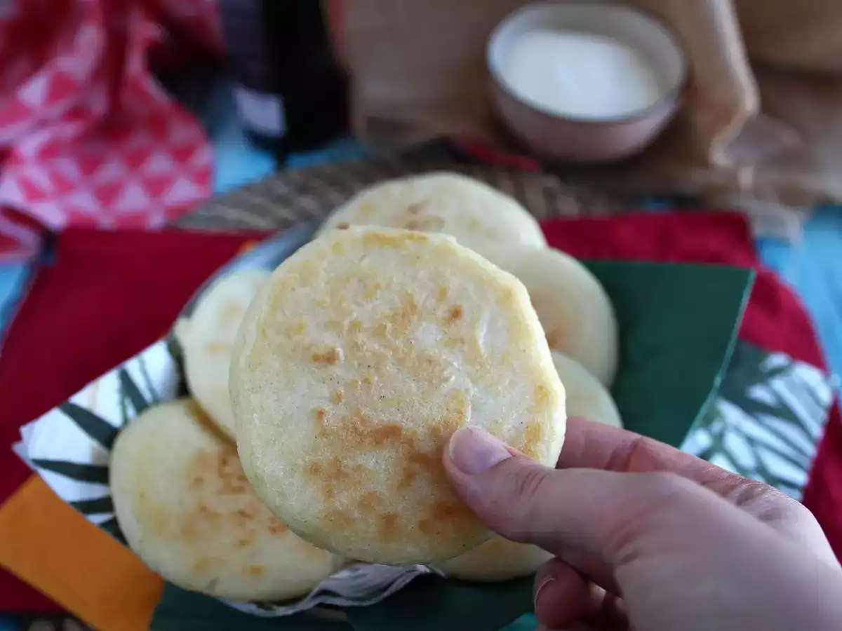 Venezuelanska arepas, glutenfria brödrullar gjorda på bara 3 ingredienser - foto 2