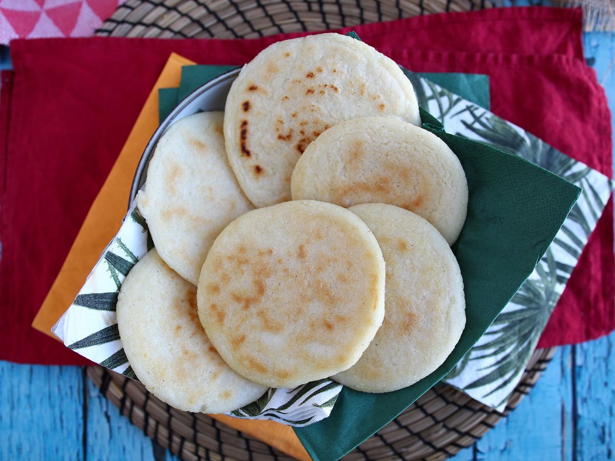 Venezuelanska arepas, glutenfria brödrullar gjorda på bara 3 ingredienser - foto 3
