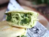 Venezuelanska arepas med kyckling och avokado - Reina Pepiada, foto 2