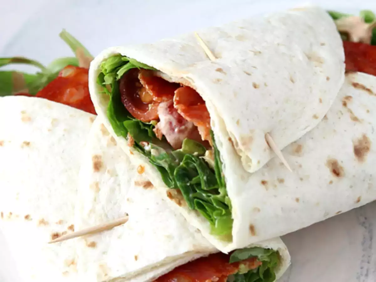 Wrap med chorizo, avokado och tomater - foto 3
